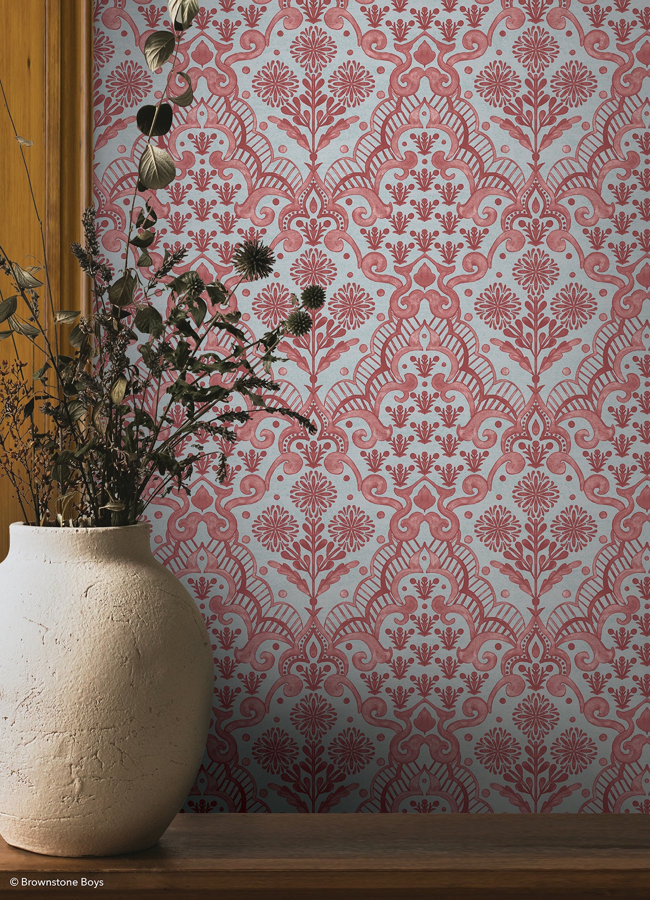 Brownstone Blooms P&S Wallpaper in a room setting