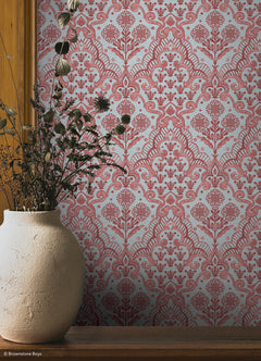 Brownstone Blooms P&S Wallpaper in a room setting