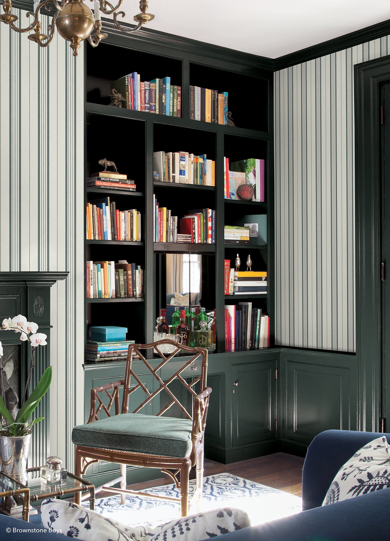 Townhouse Stripe P&S Wallpaper in a room setting