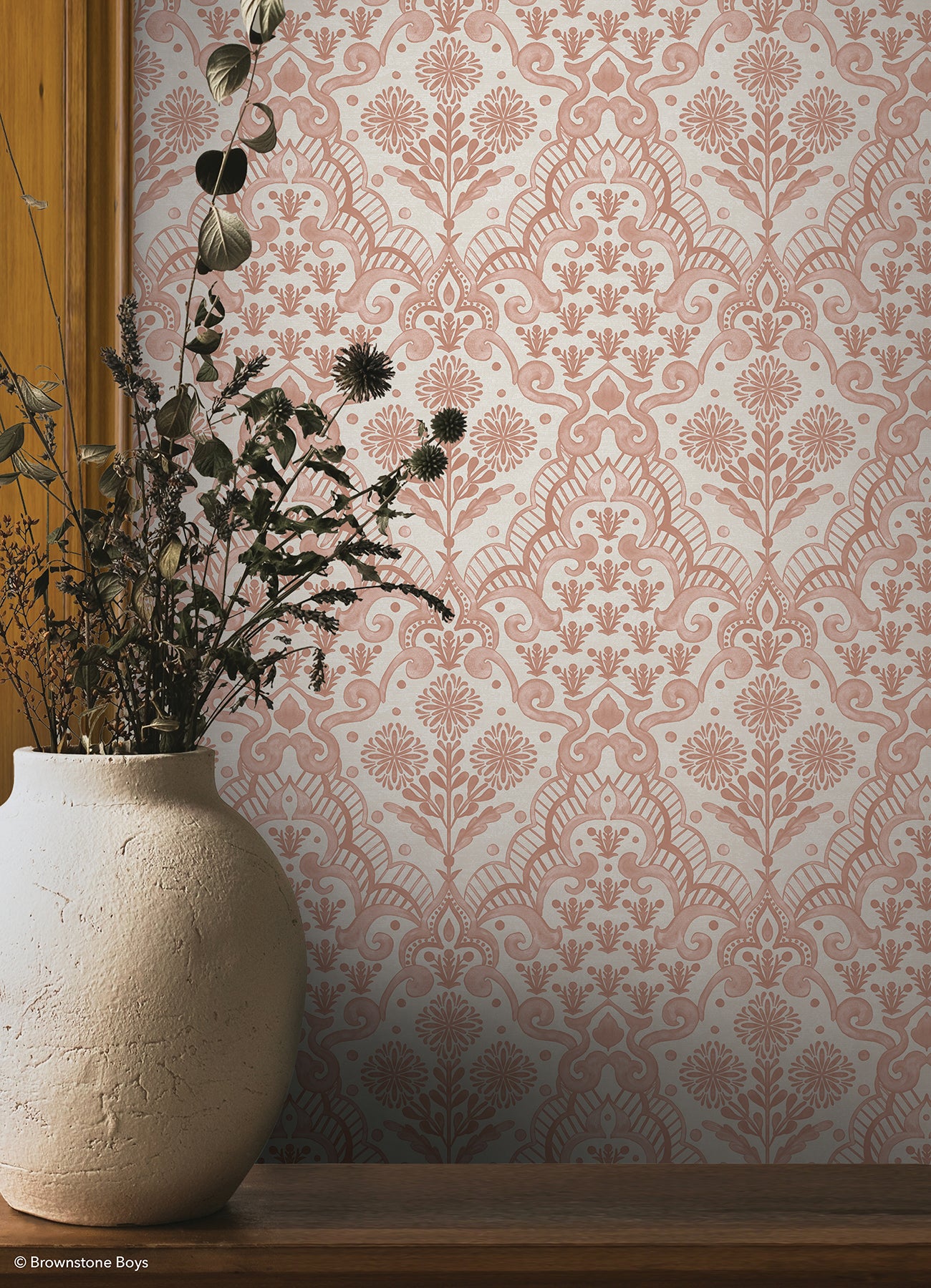 Brownstone Blooms P&S Wallpaper in a room setting