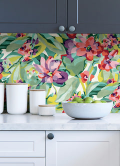 Belles Fleurs P&S Wallpaper in a room setting