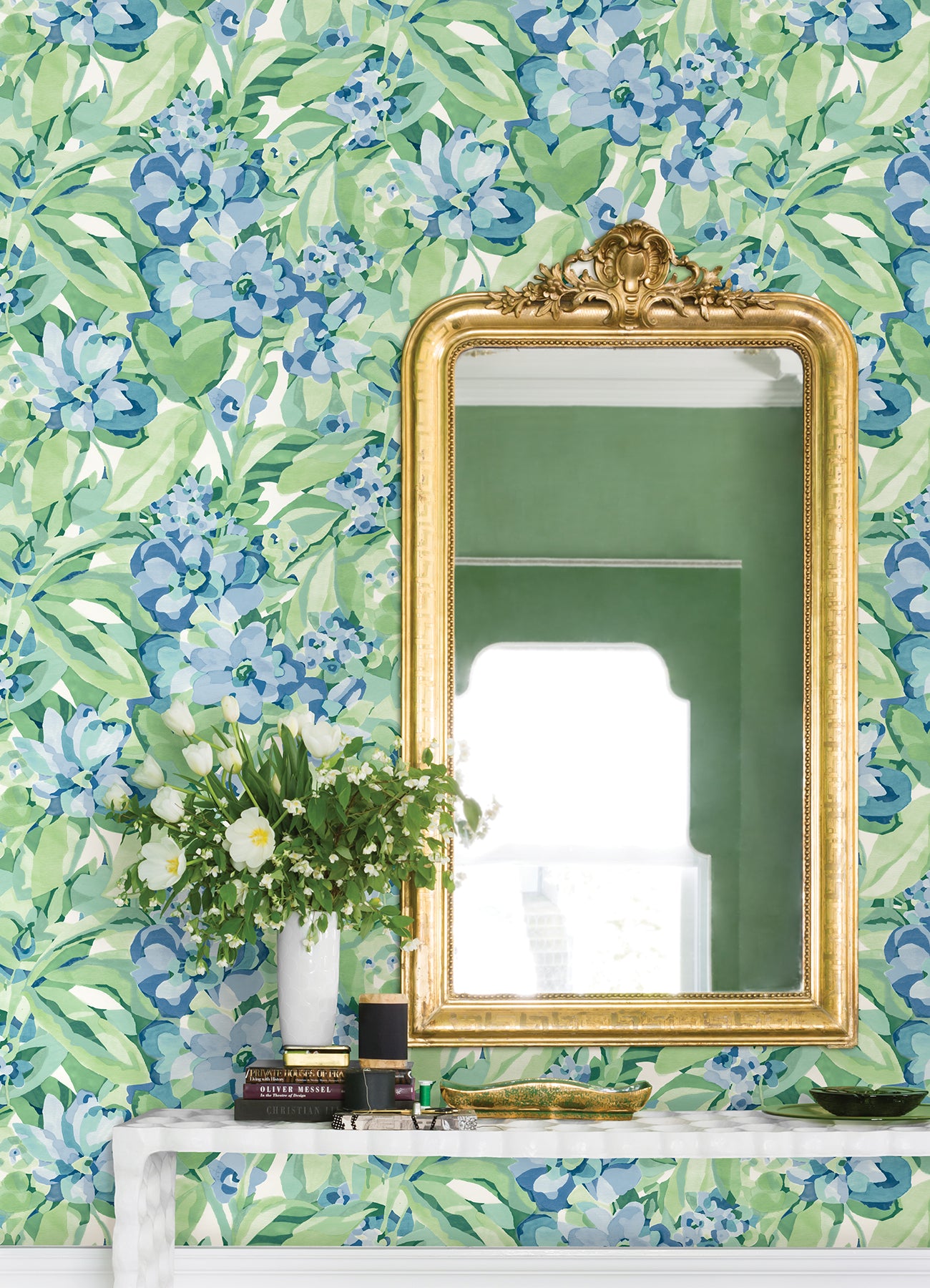 Belles Fleurs peel and stick wallpaper in a room setting