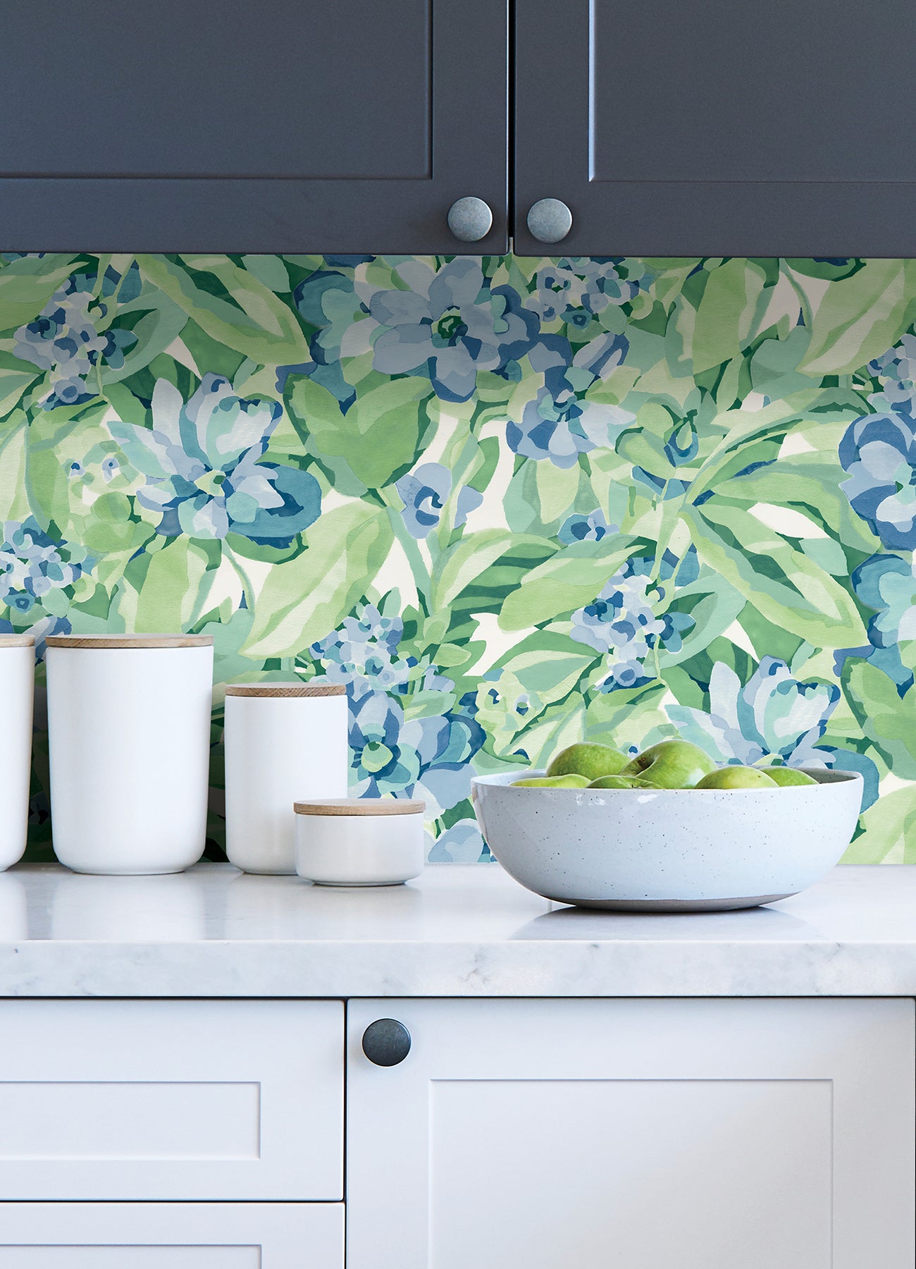 Belles Fleurs peel and stick wallpaper in a room setting