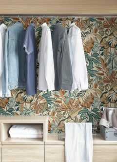 Feuilles P&S Wallpaper in a room setting