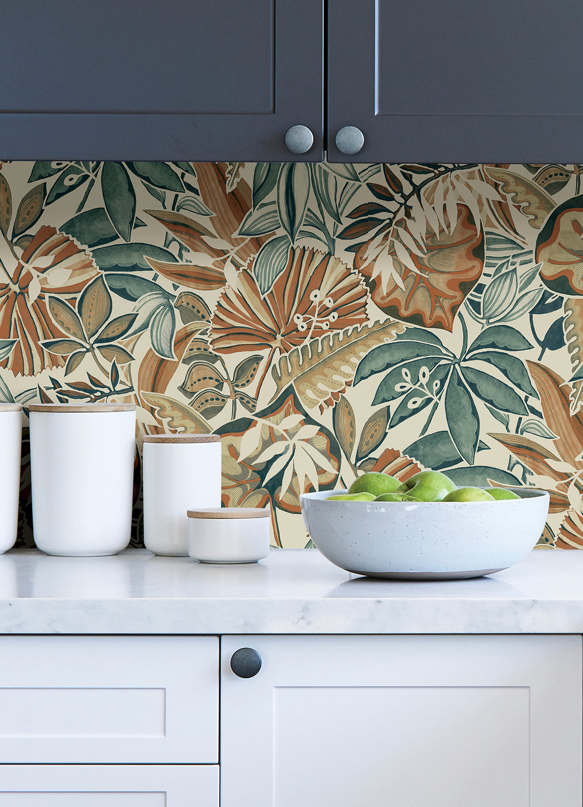 Feuilles P&S Wallpaper in a room setting