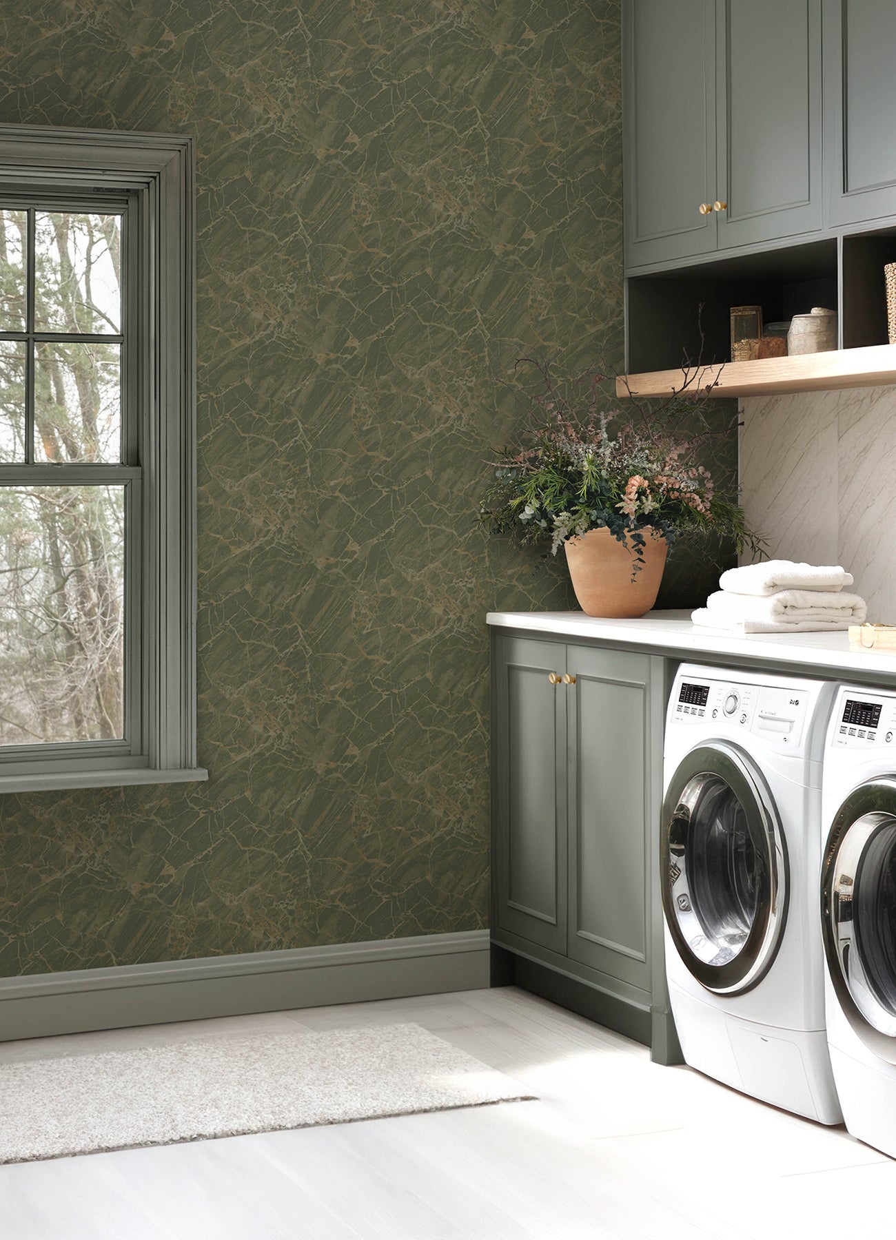 Jade P&S Wallpaper in a room setting