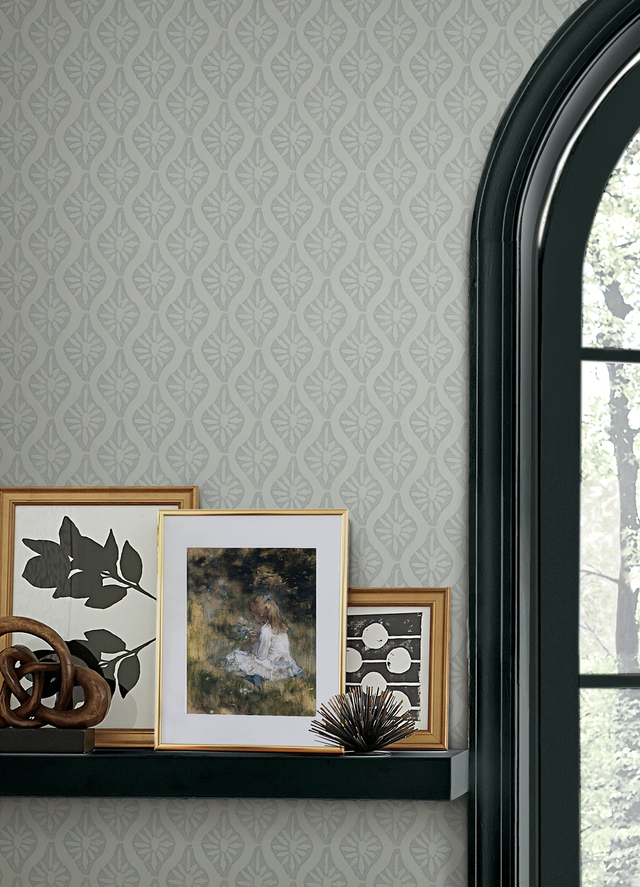 Nova P&S Wallpaper in a room setting