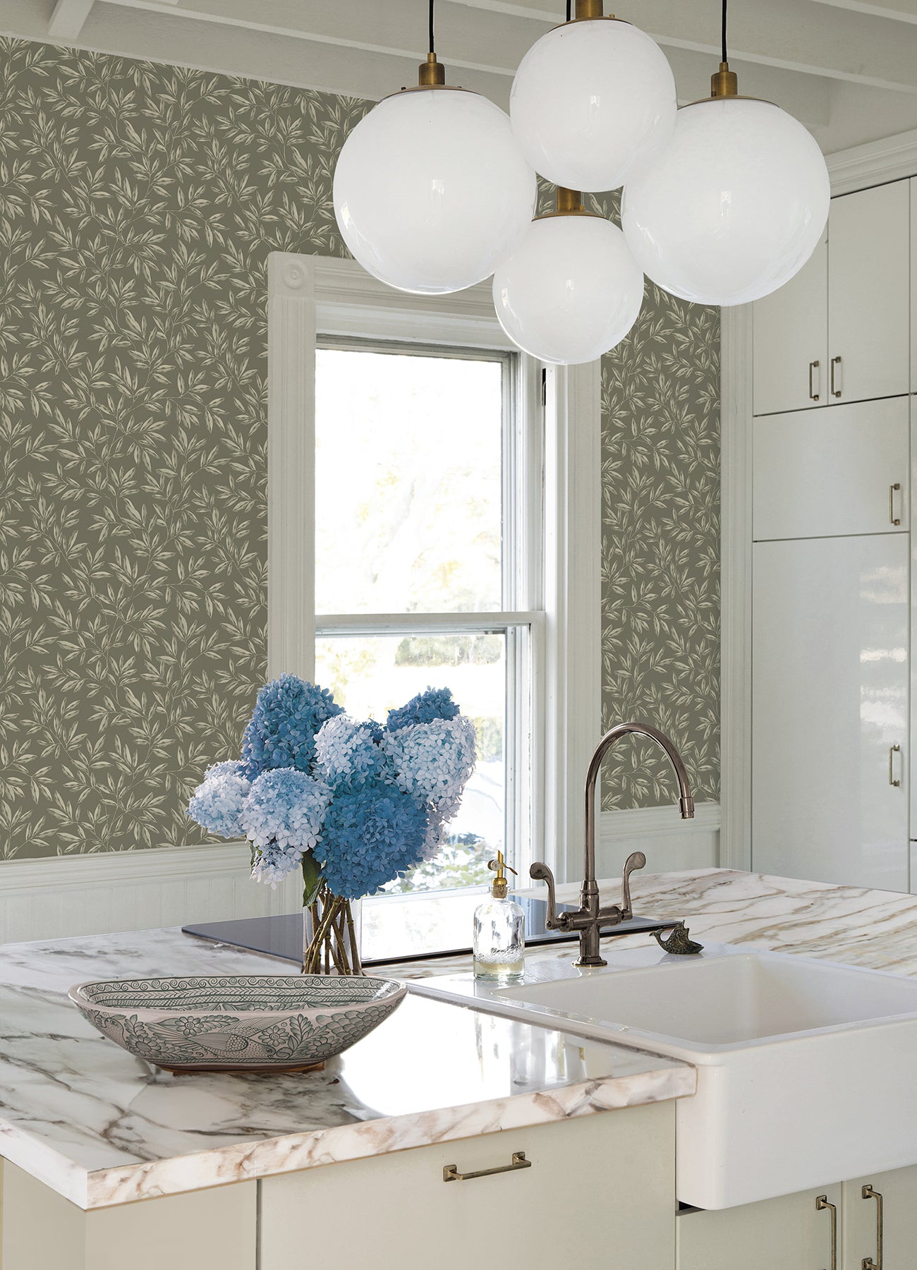 Rowan P&S Wallpaper in a room setting