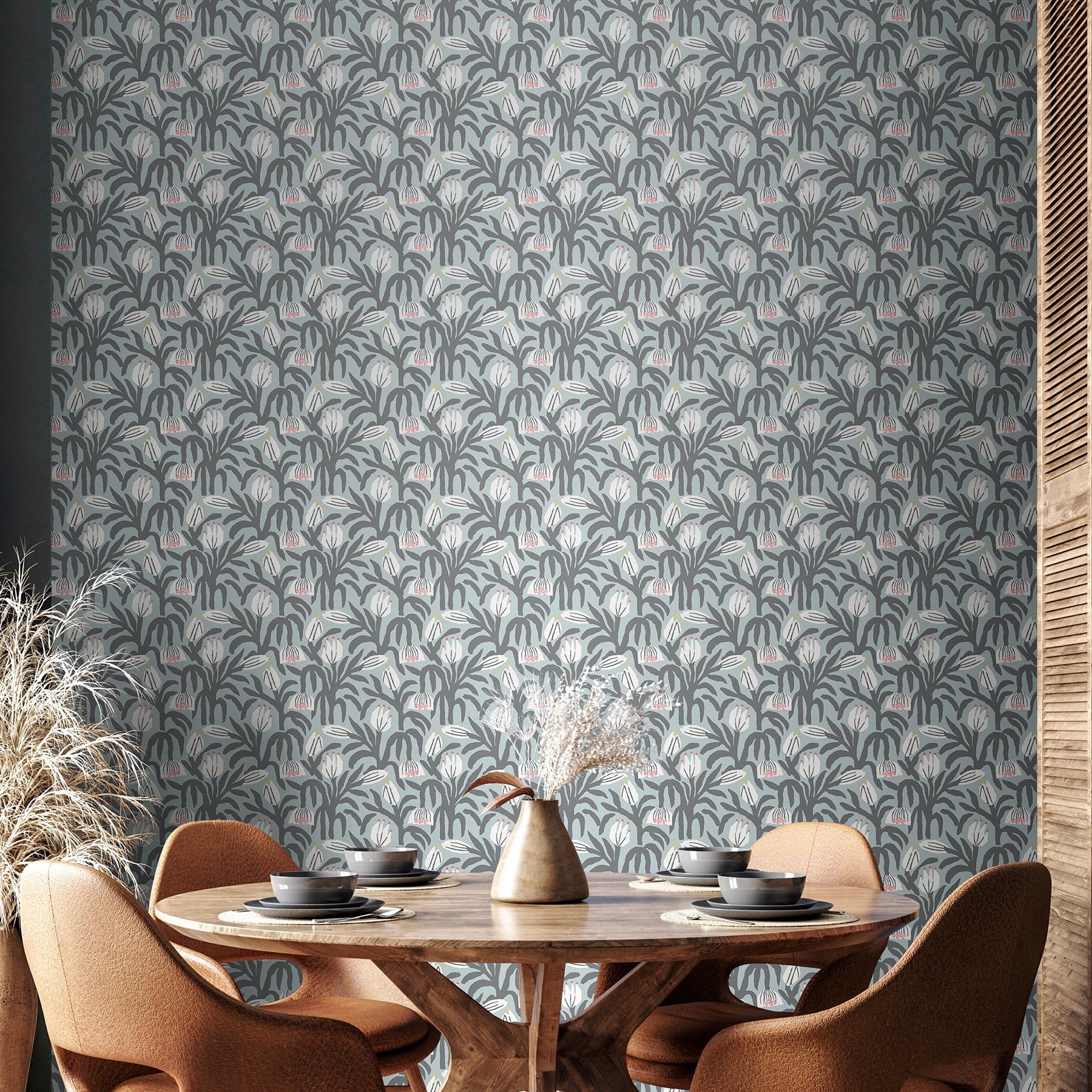 Chunky Flower P&S Wallpaper in a room setting