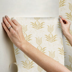 Parrot Tulip P&S Wallpaper - how to stick