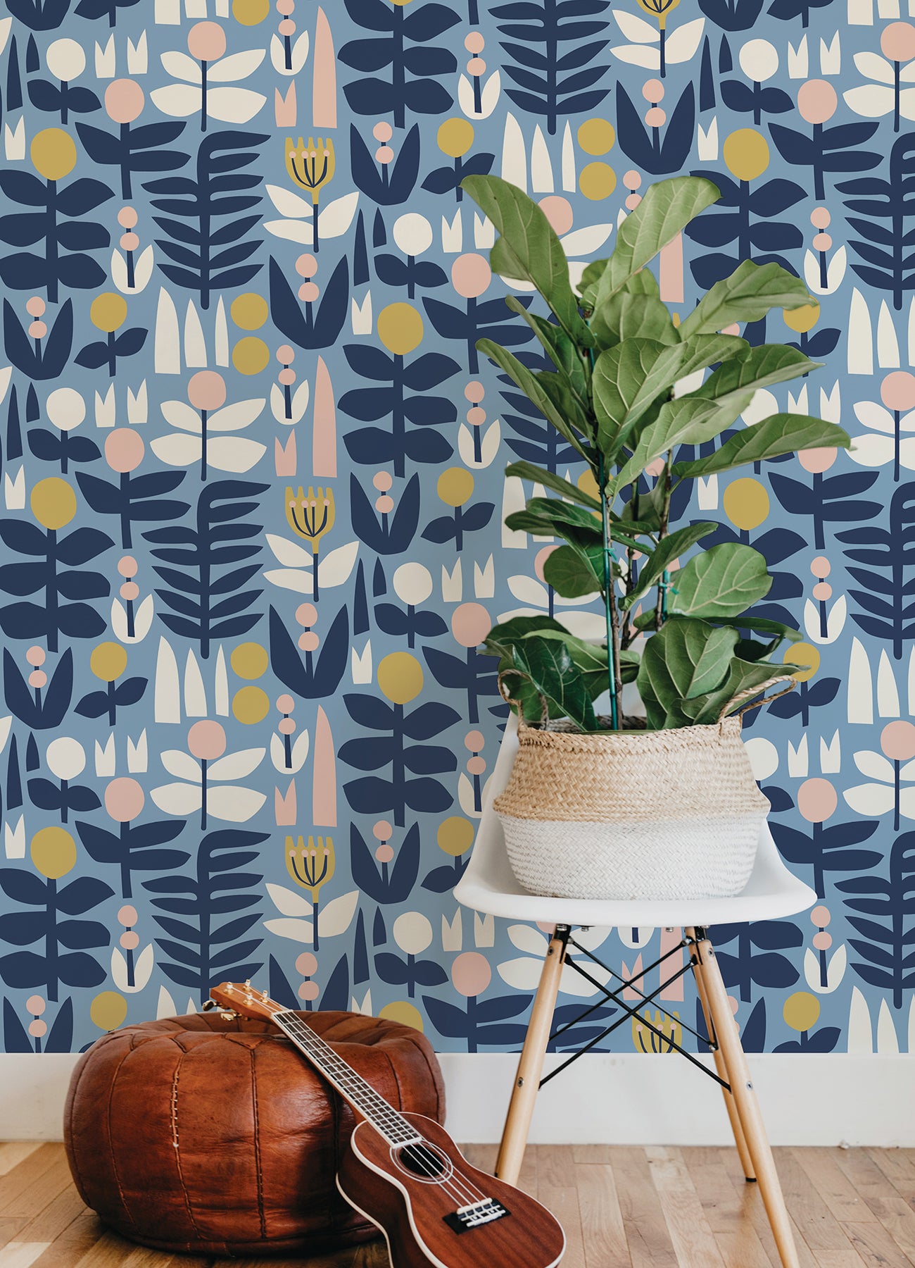 Bit Of Folk Flower P&S Wallpaper in a room setting