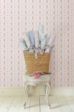 Dreamy Days P&S Wallpaper in a room setting
