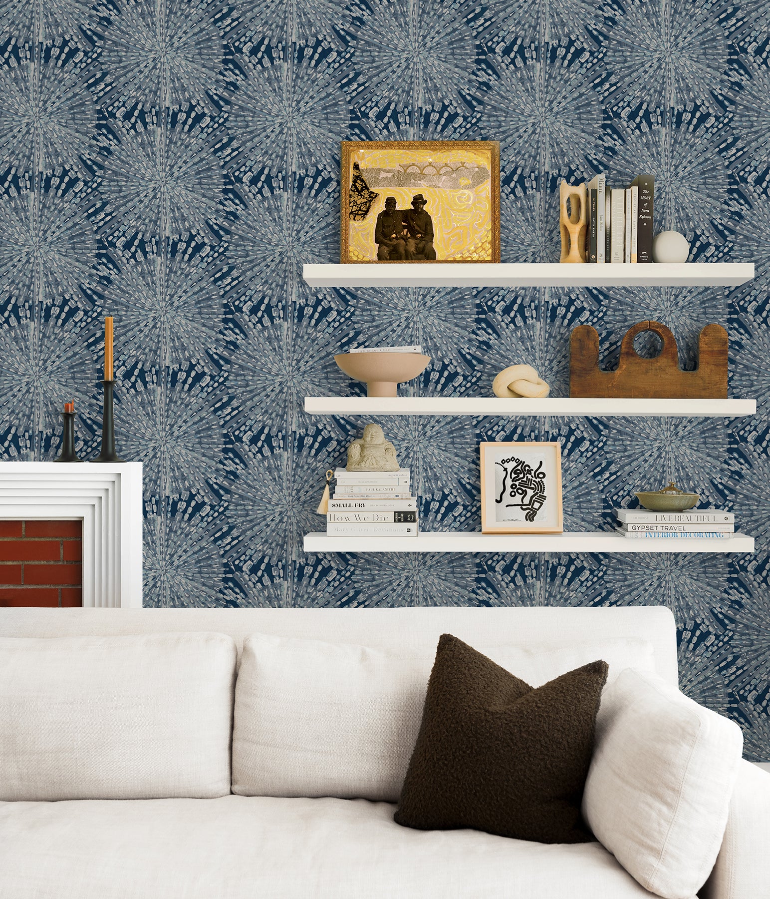 Sunburst P&S Wallpaper in a room setting