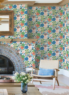 Dream Garden P&S Wallpaper in a room setting