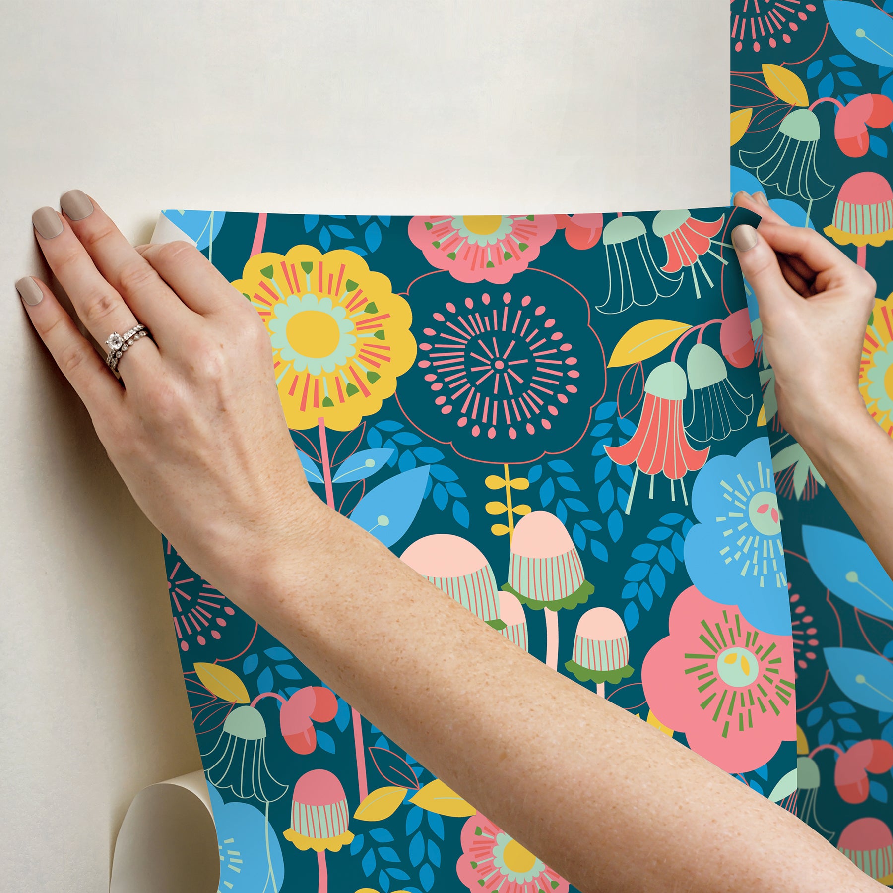 Dream Garden P&S Wallpaper - how to stick