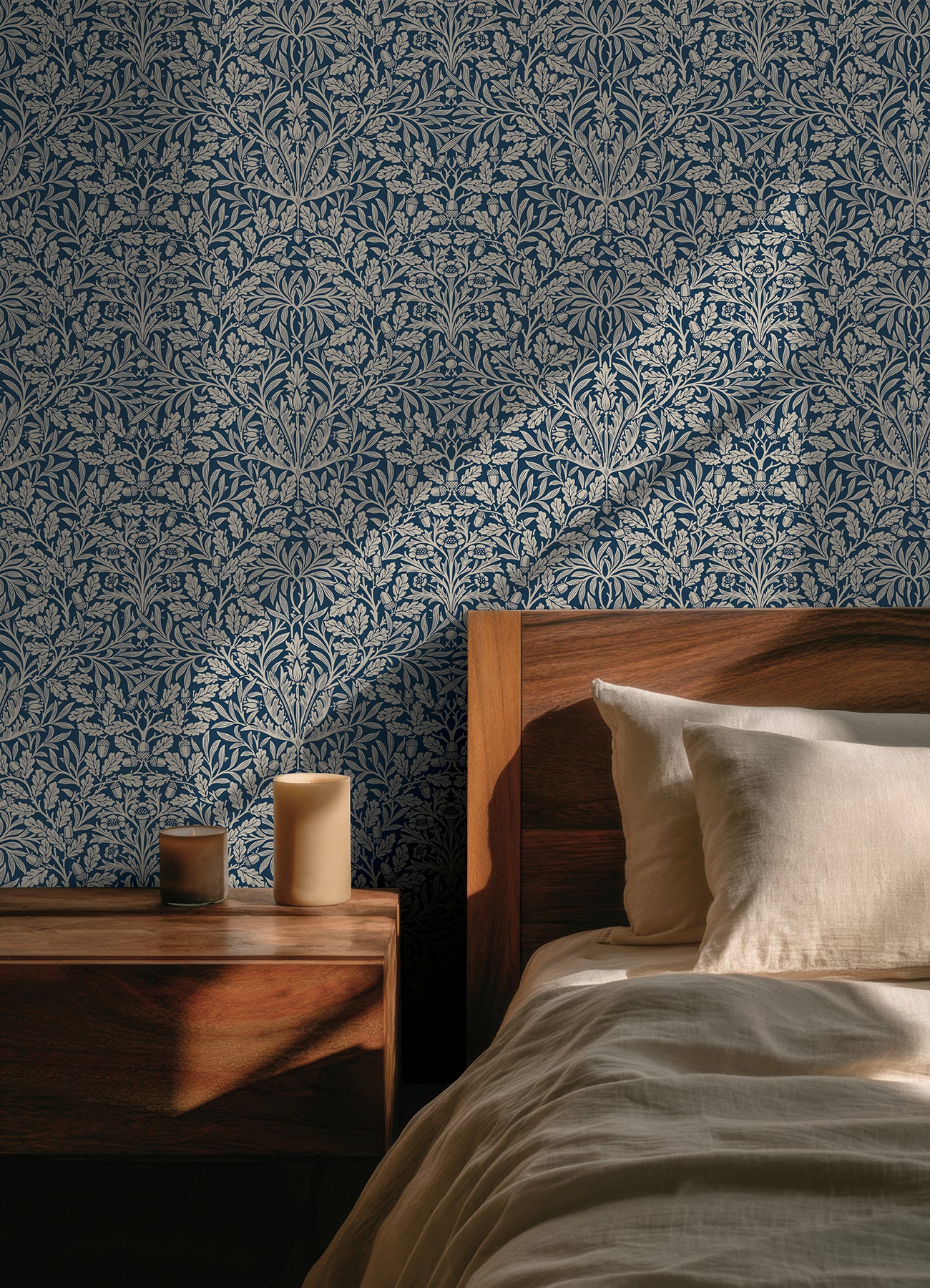 Acorn P&S Wallpaper in a room setting