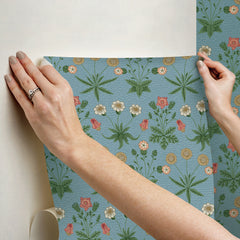 Daisy P&S Wallpaper - how to stick