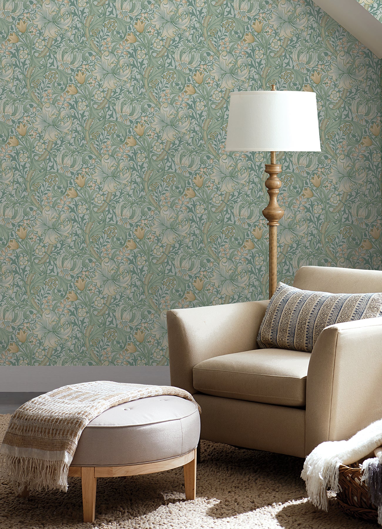 Golden Lily P&S Wallpaper in a room setting