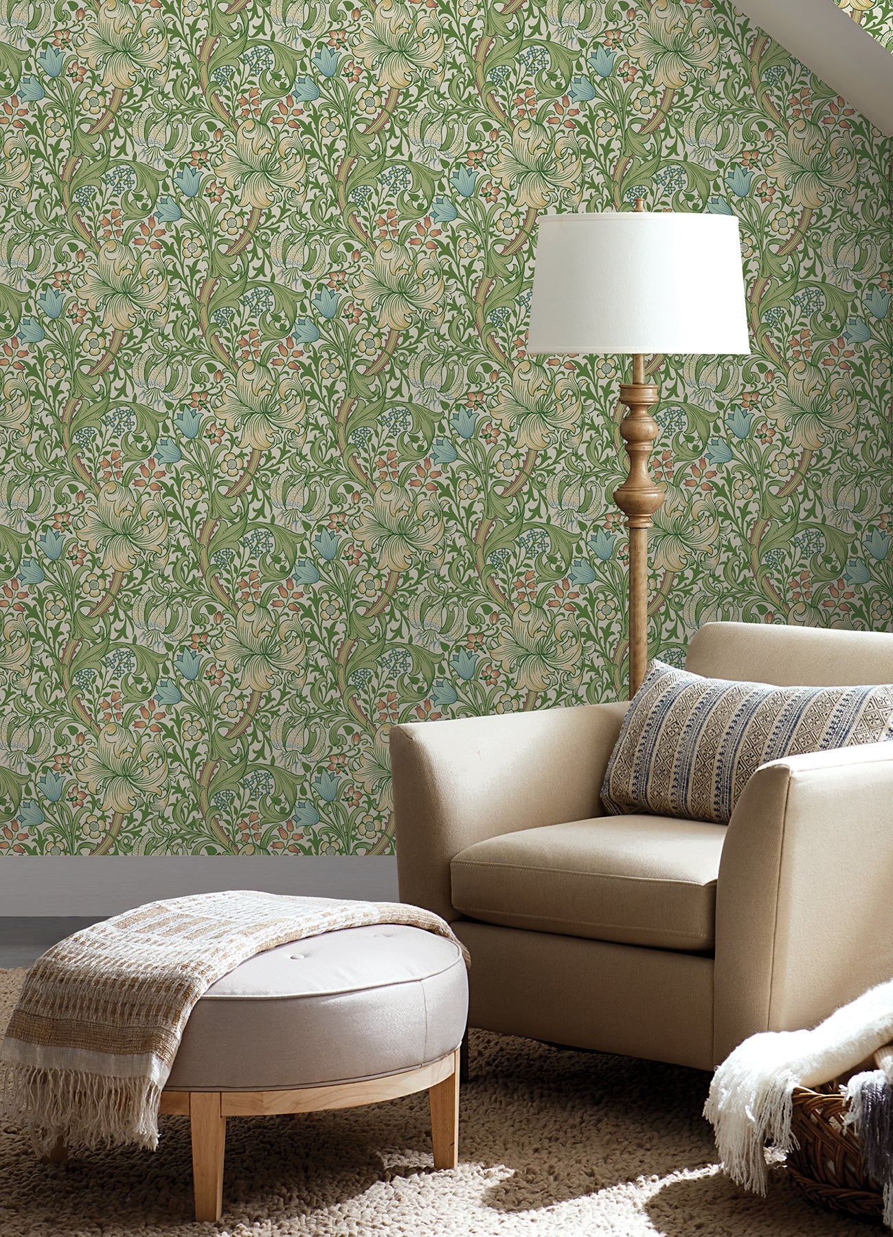Golden lily P&S Wallpaper in a room setting