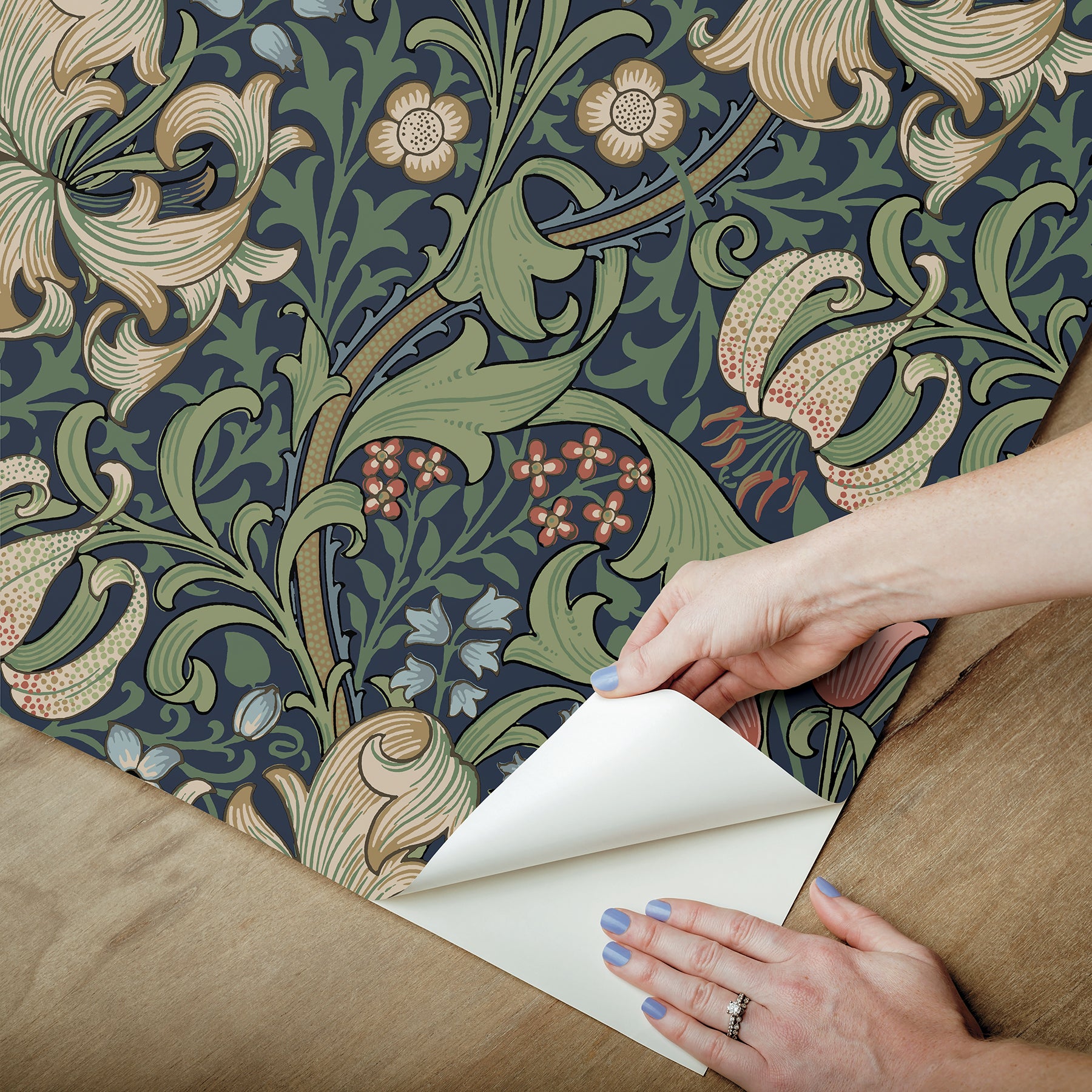 Golden Lily P&S Wallpaper - how to peel