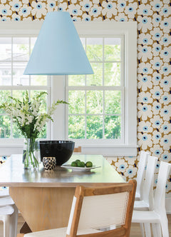 Pieni Unikko P&S Wallpaper in a room setting