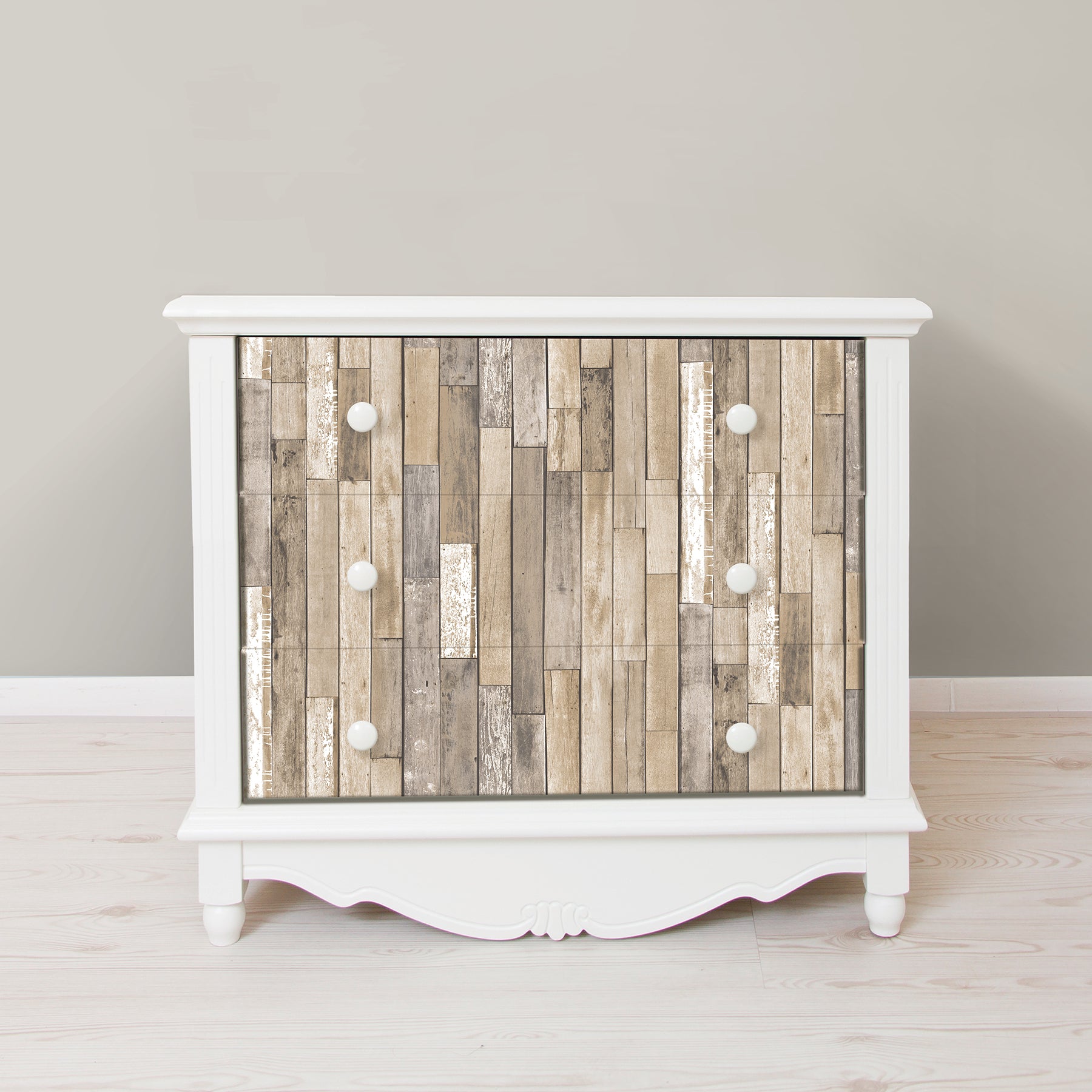 Weathered Plank P&S Wallpaper in a room setting
