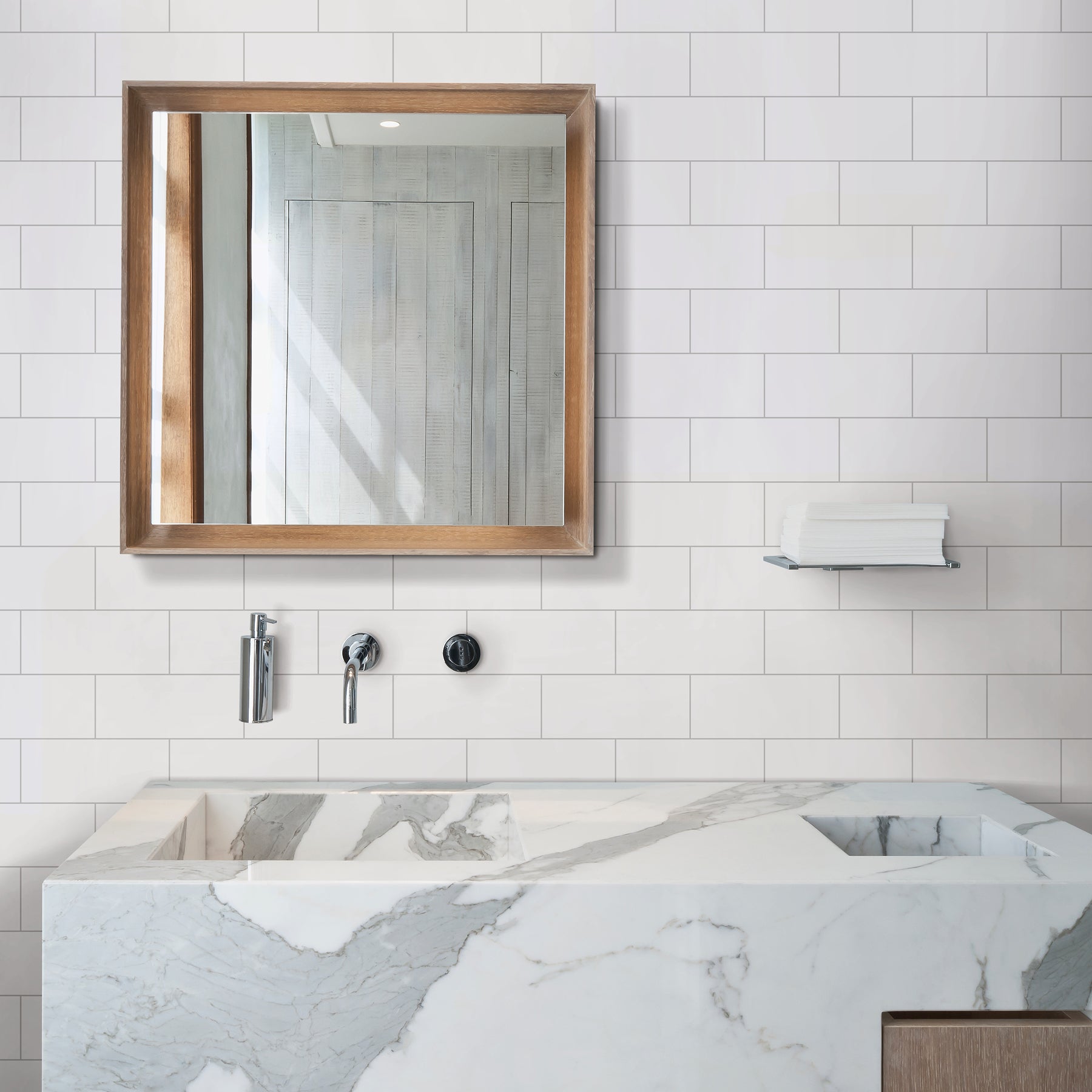 Metro Rolled Backsplash in a room setting