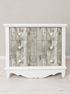 Driftwood P&S Wallpaper in a room setting