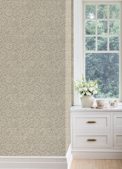 Aliviya P&S Wallpaper in a room setting