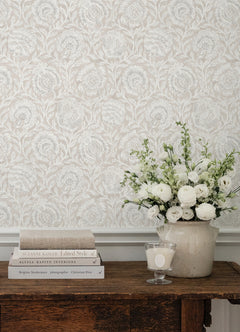 Aliviya P&S Wallpaper in a room setting