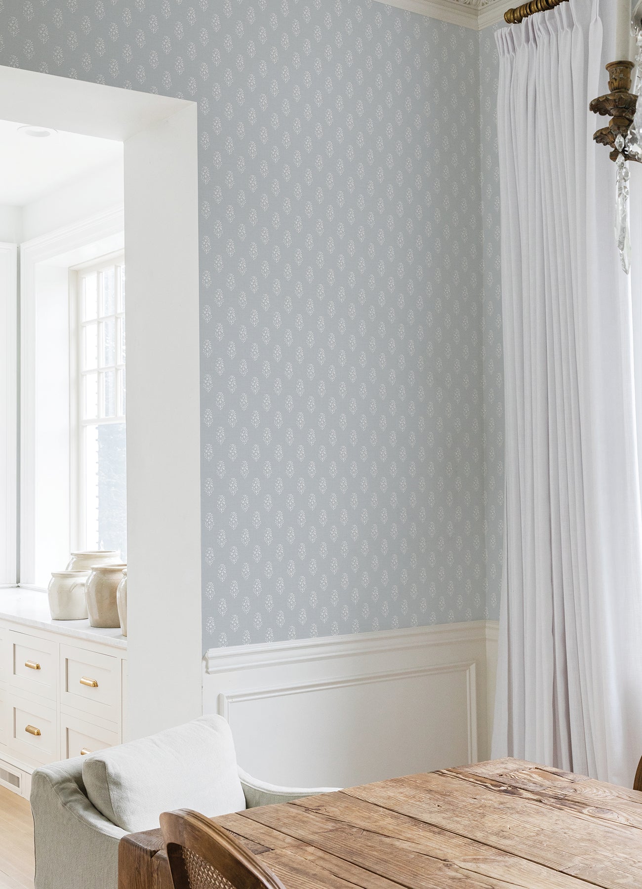 Nabela Noor Home Safia Peel and Stick Wallpaper in a room setting