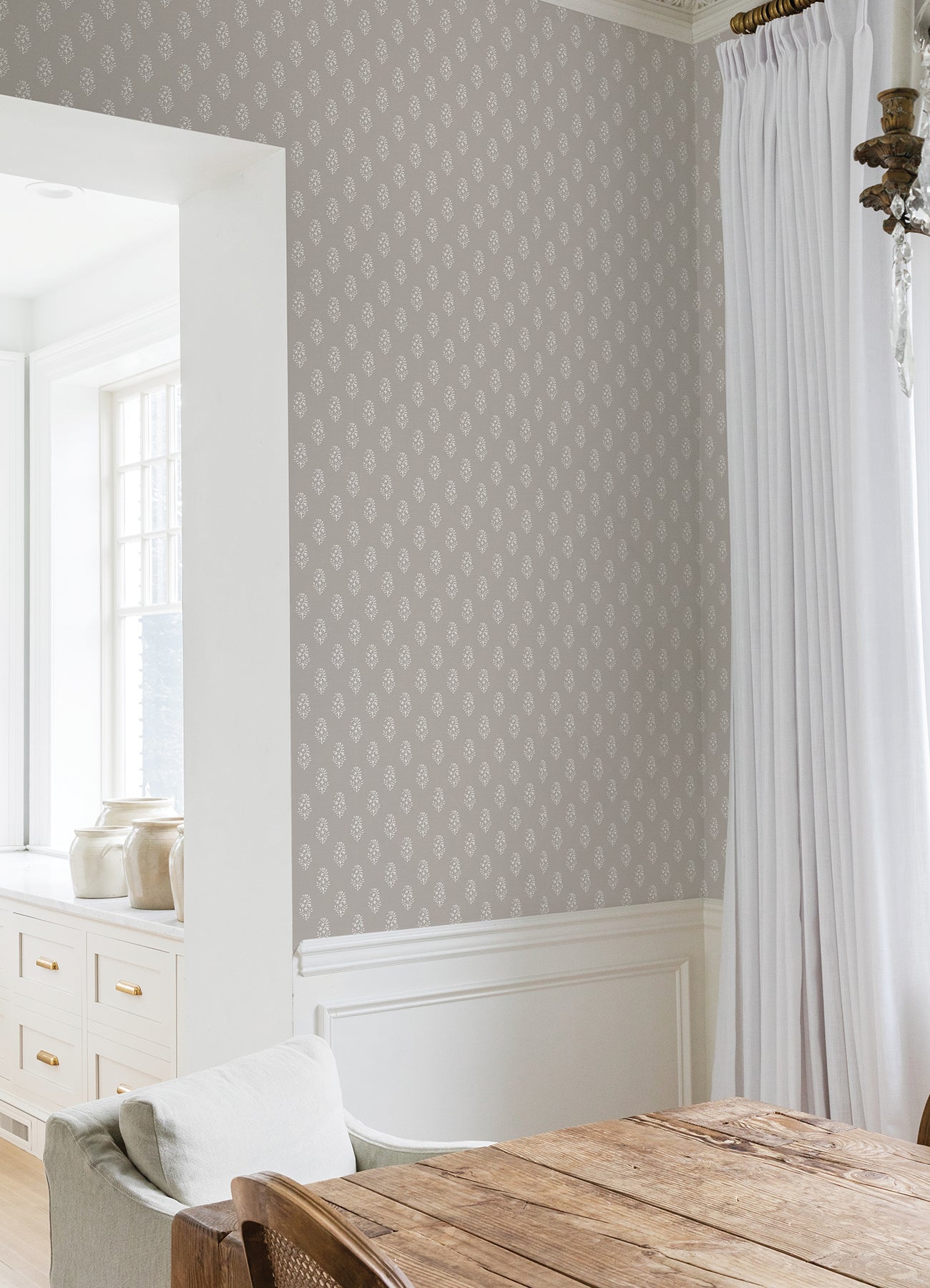 Nabela Noor Home Safia Peel and Stick Wallpaper in a room setting