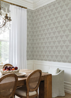 Fazia P&S Wallpaper in a room setting