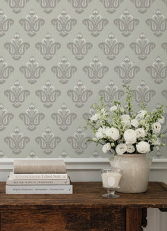 Fazia P&S Wallpaper in a room setting