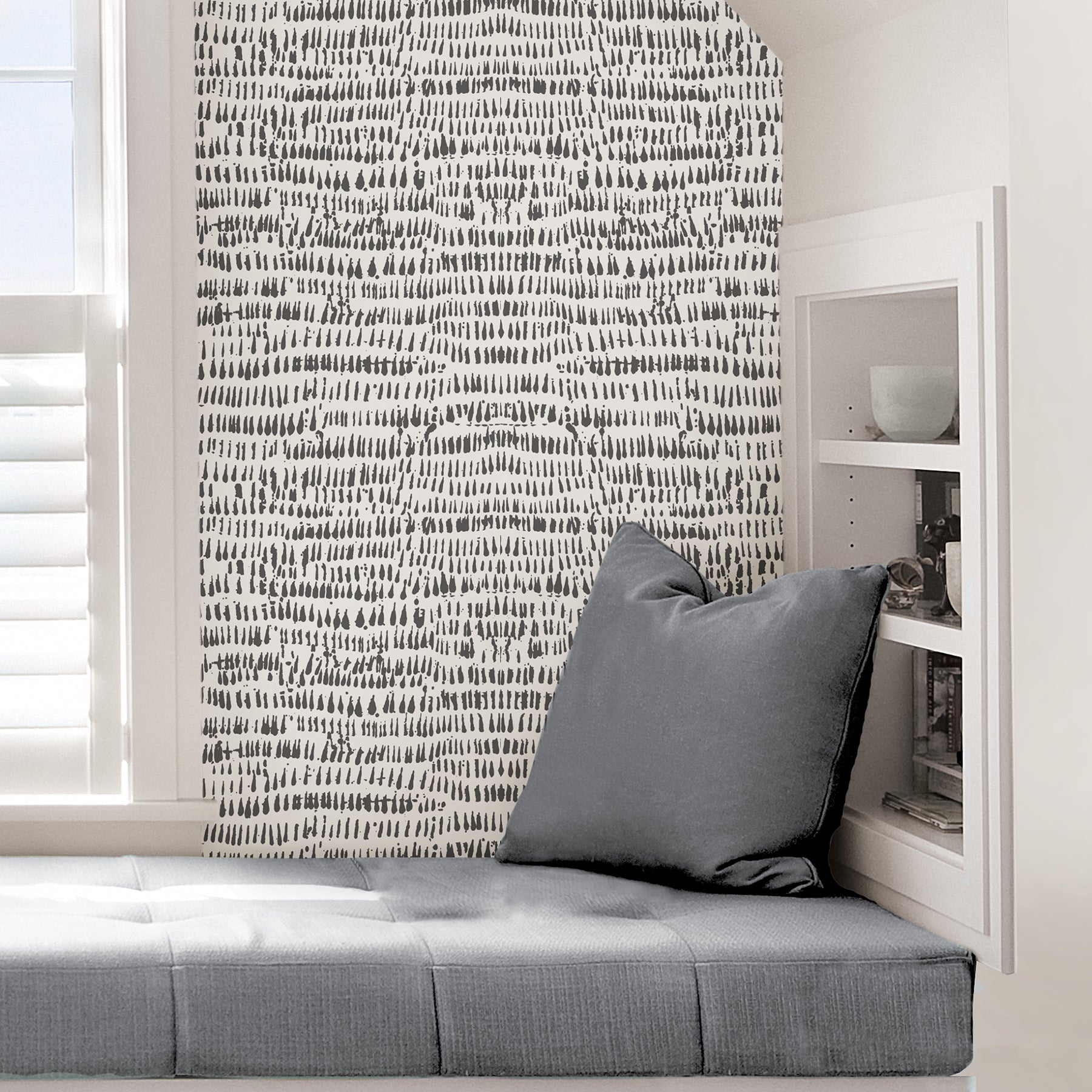 Kylver P&S Wallpaper in a room setting