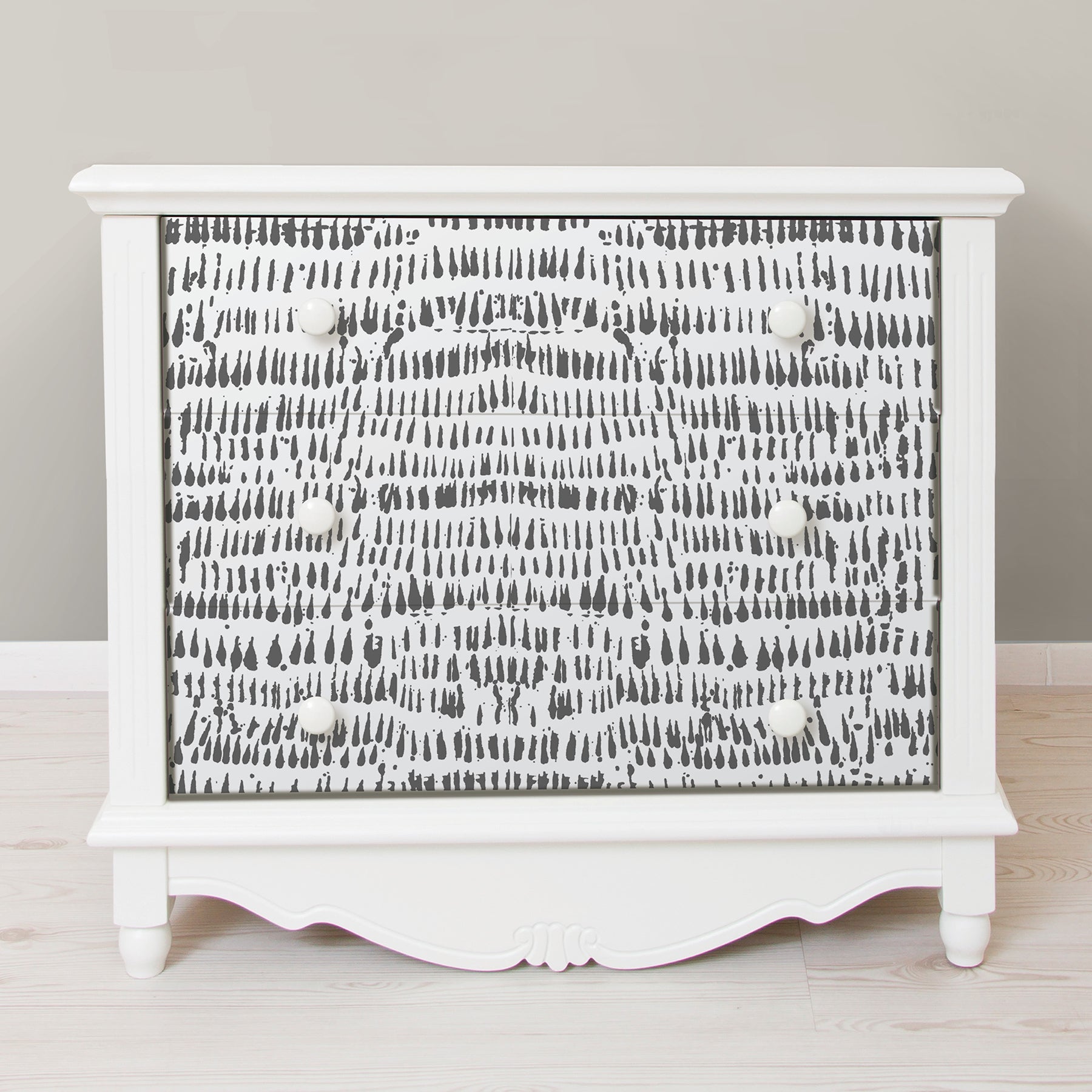 Kylver P&S Wallpaper in a room setting