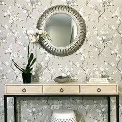 Mirei P&S Wallpaper in a room setting