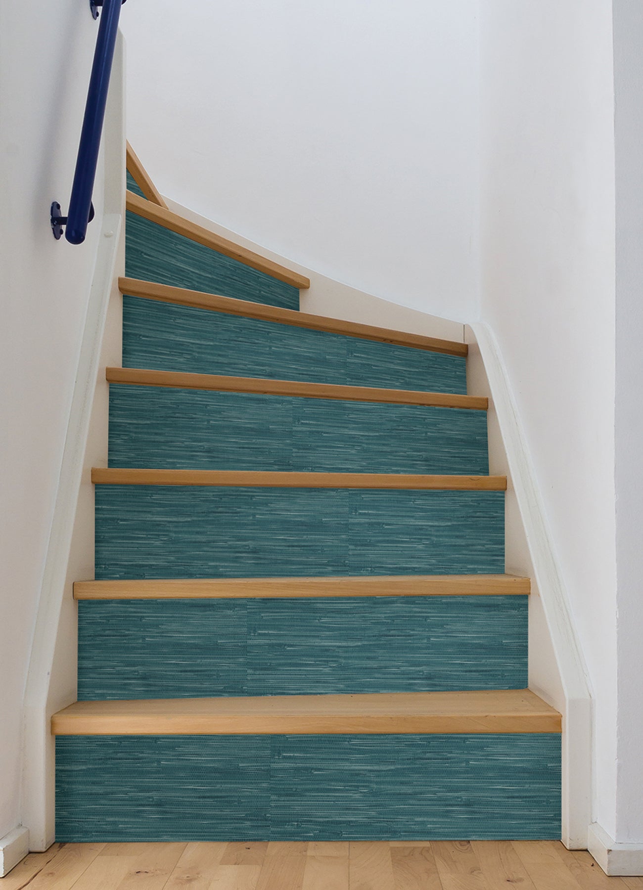 Grassweave P&S Wallpaper in a room setting