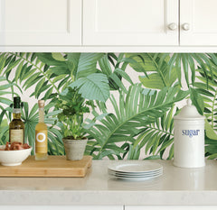 Maui P&S Wallpaper in a room setting