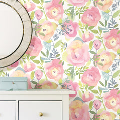 Peachy Keen P&S Wallpaper in a room setting
