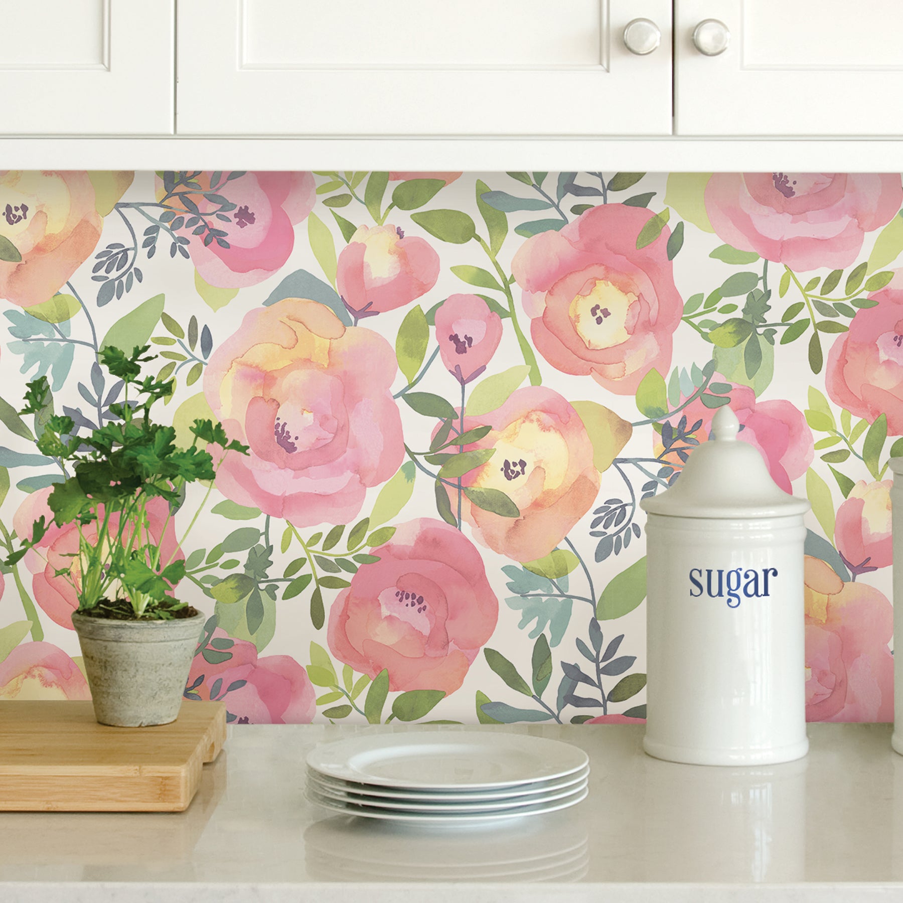 Peachy Keen P&S Wallpaper in a room setting