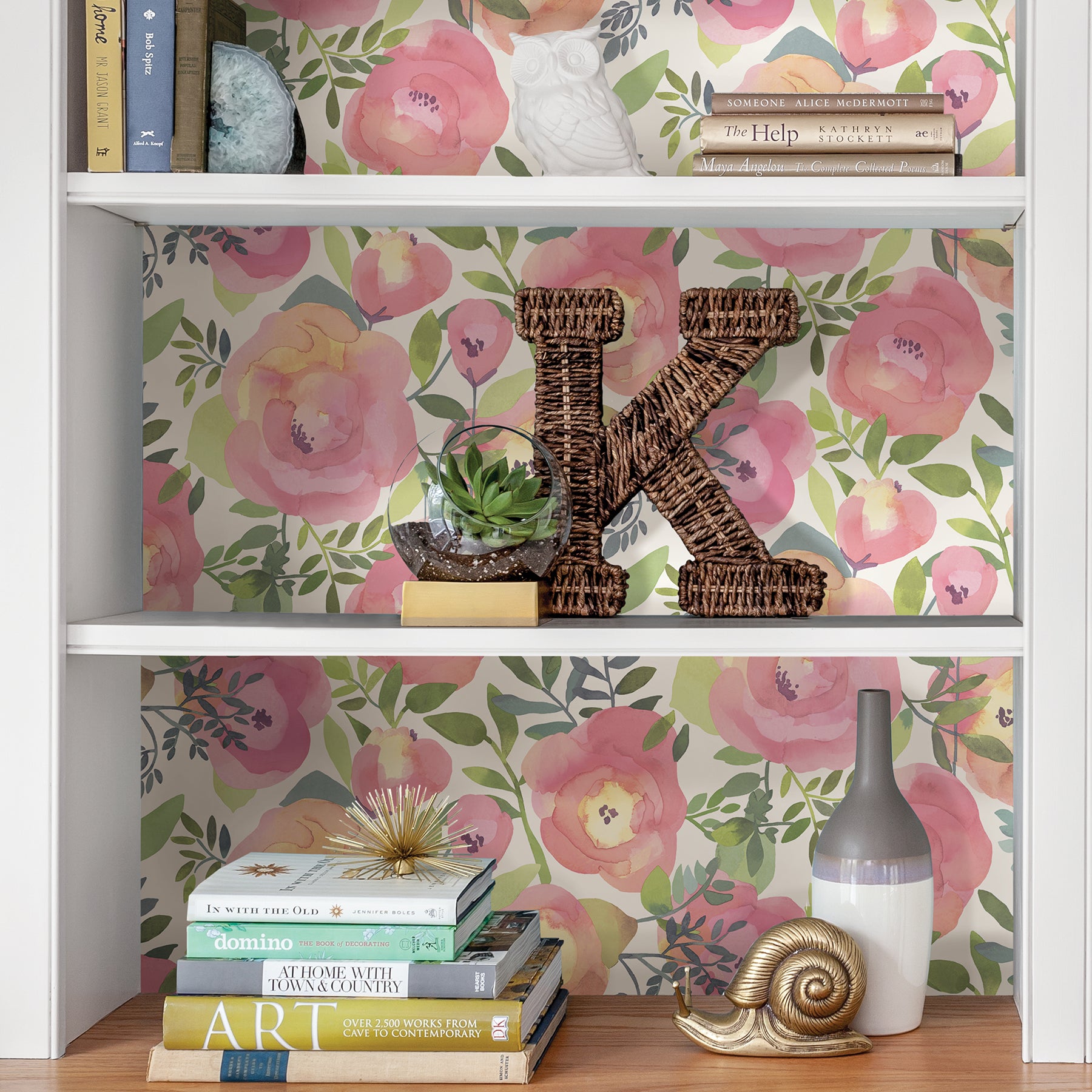 Peachy Keen P&S Wallpaper in a room setting