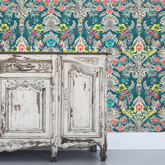 Summer Love P&S Wallpaper in a room setting