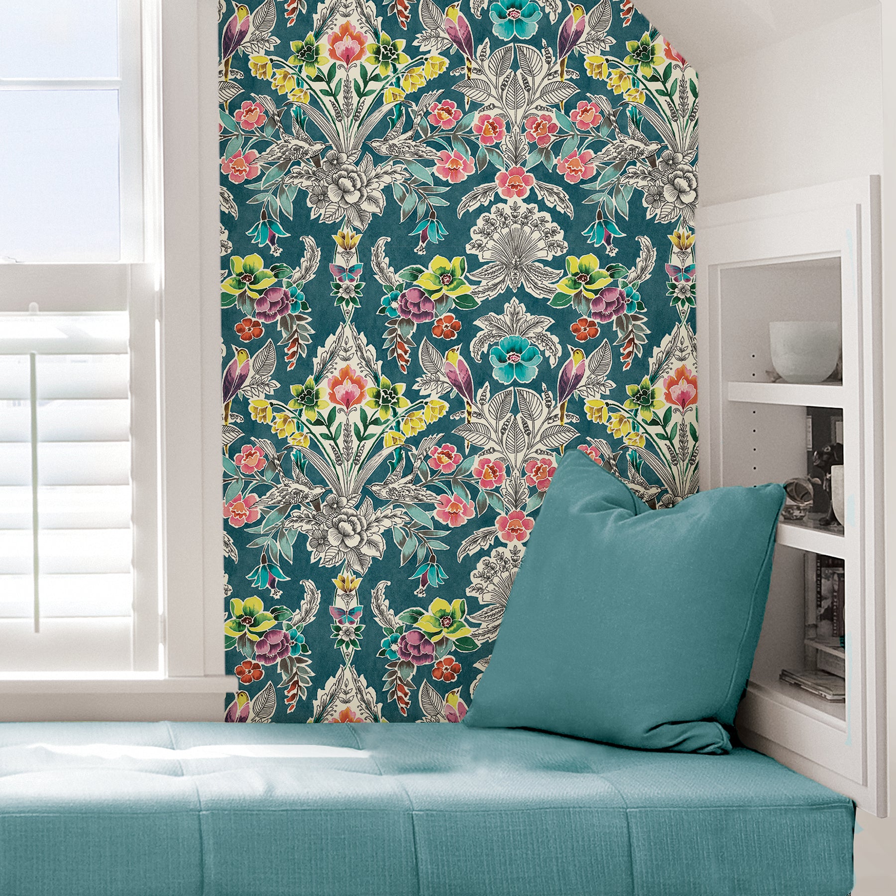 Summer Love P&S Wallpaper in a room setting