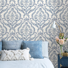 Guildford P&S Wallpaper in a room setting