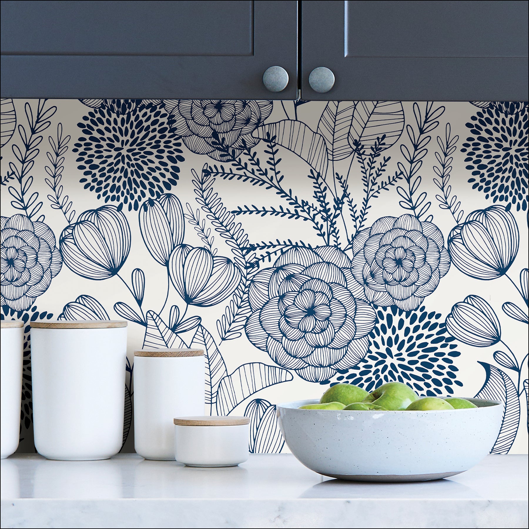 Secret Garden P&S Wallpaper in a room setting