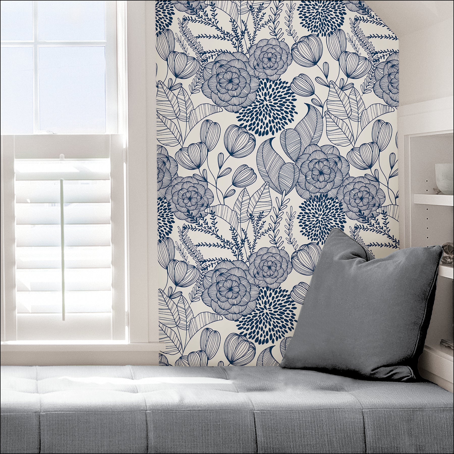 Secret Garden P&S Wallpaper in a room setting