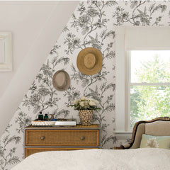 Longwood P&S Wallpaper in a room setting