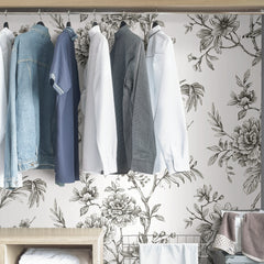 Longwood P&S Wallpaper in a room setting
