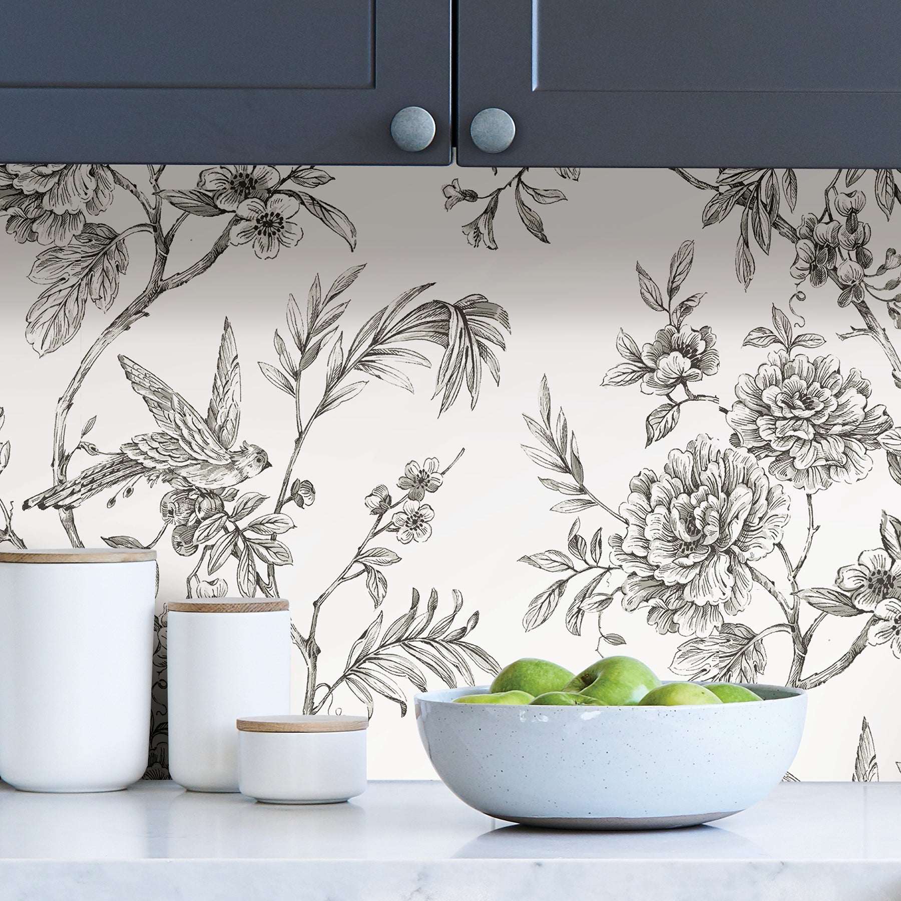 Longwood P&S Wallpaper in a room setting